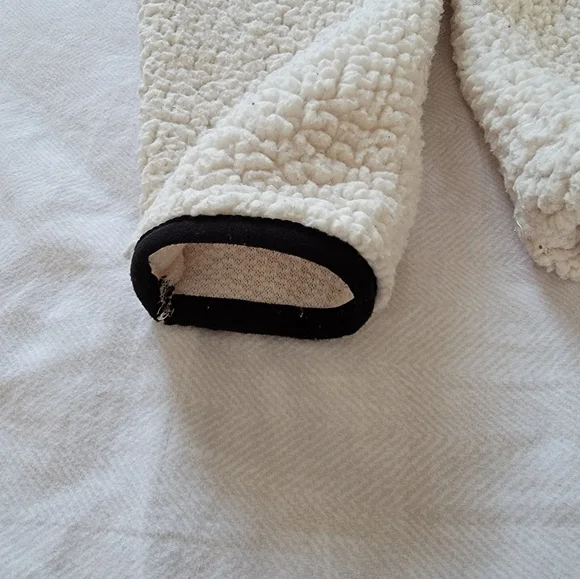 DONATED No Boundaries White Fleece Quarter Zip Shirt - Picture 5 of 8